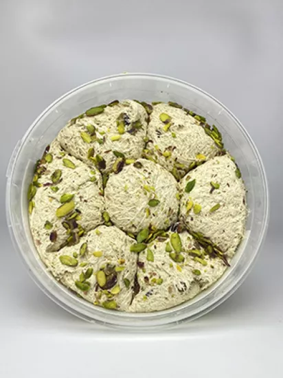 Altunizade Fıstıklı Papatya Tahin Helva 700 gr